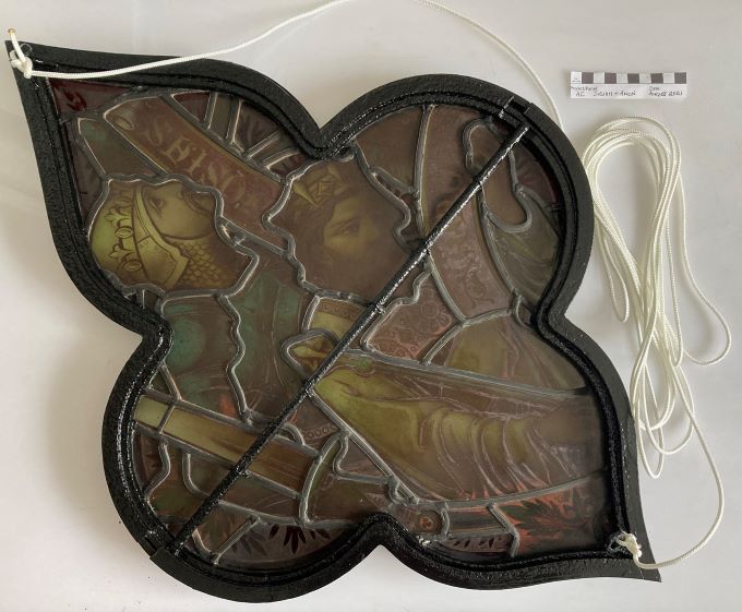 panel after conservation, in reflected light